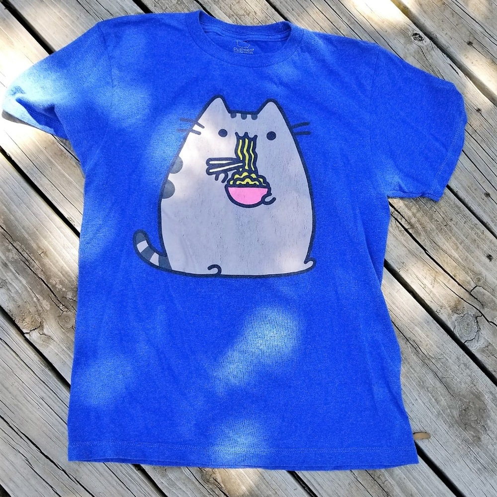 Pusheen T-shirt